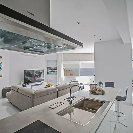 Thea Luxury *